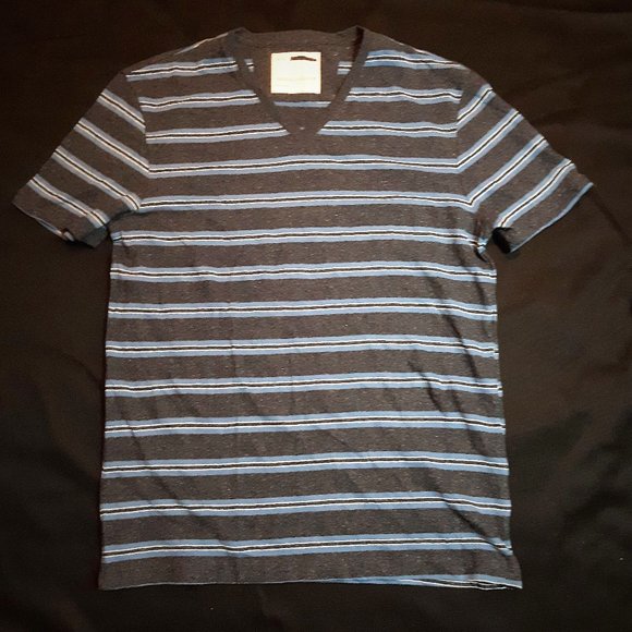 Banana Republic Heritage Collection Striped V-Neck Short Sleeve T-Shirt NWOT Med
